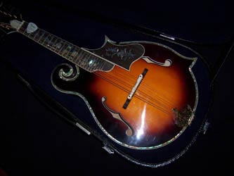 MandoHarp - 'Noose' Hand-Made F-5-Style Wide-Bodied Inlaid Mandolin (060020-MF)